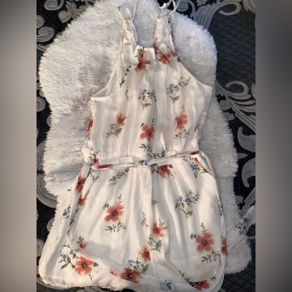 Romper - Picture 2 of 3